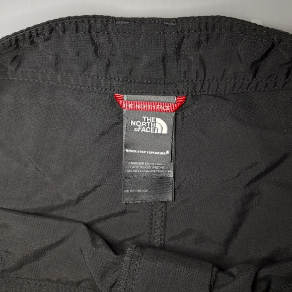 ● The North Face | Horizon Eva Cargo Shorts - Picture 2 of 15